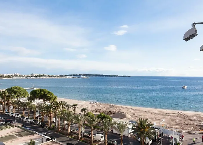 Violet, Bord De Apartmán *